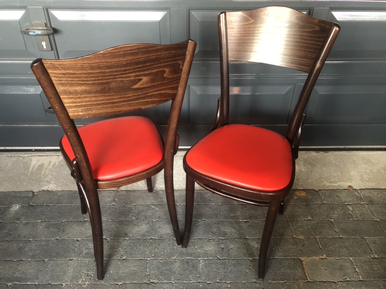 Cafestoelen anti corona crisis de parel horeca meubilair pub furniture kroeg stoelen cafe thonet chairs stolar