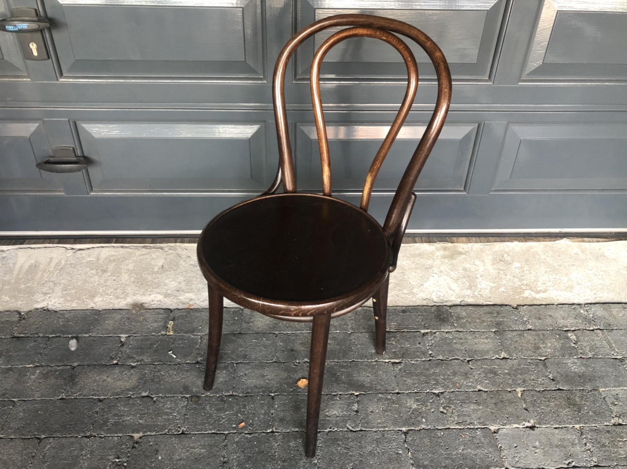De parel holland dutch bistro chairs used refurbished thonet nederland stoelen
